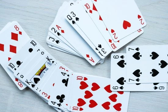 Royal WM Speelkaarten - 2 Stuk(s) - 56 Kaarten - Volwassen - Pokerkaarten - Kaarten - Kaartspel - Schoencadeautjes Sinterklaas 6 Royal WM Speelkaarten - 2 Stuk(s) - 56 Kaarten - Volwassen - Pokerkaarten - Kaarten - Kaartspel - Schoencadeautjes Sinterklaas - Afbeelding 4