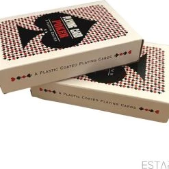 ESTARK Luxe Speelkaarten - 2 Sets - Plastic Coating - Poker Kaarten - Kaartspel - Spelkaarten - Spel Kaart - 2 X 56 - Gezelschapsspel - Spelen - Playing Cards - Cijfer In Alle 4 De Hoeken - 2 STUKS -Bolseeplgoed Verkoopwinkel 550x491 2