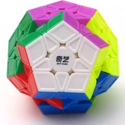 ProductLand Rubiks Cube - Megaminx Kubus - Speed Cube - Fidget Toys - Sinterklaas Cadeau - Kerst Kado - Hoogste Kwaliteit - Schoencadeautjes Sinterklaas -Bolseeplgoed Verkoopwinkel 550x525 2