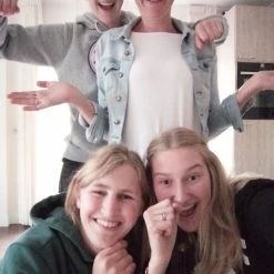 Speelement Back To The Escape! 80's & 90's Spel, De Escape Room Bij U Thuis -Bolseeplgoed Verkoopwinkel 550x733 2